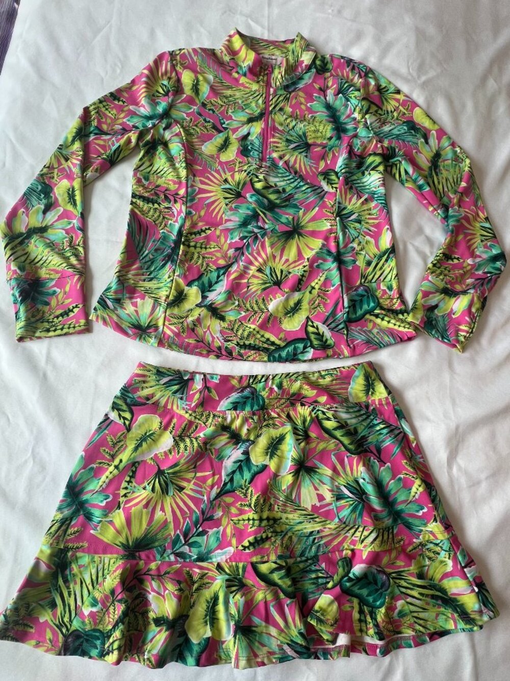 Tommy Bahama Tropical Flower Print Golf Long Sleeve Top XL and Skort L Set